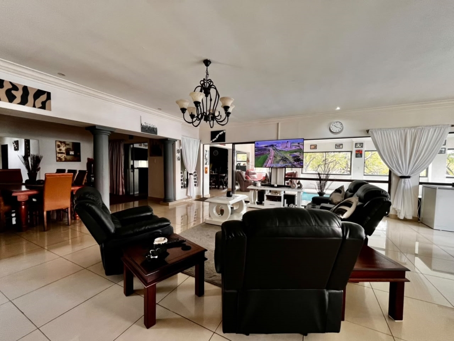 4 Bedroom Property for Sale in Buffelsfontein A H North West